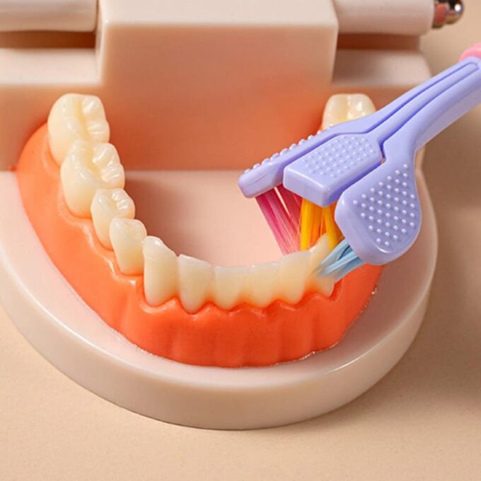 "Cepillo de dientes tres caras limpieza bucal  FK23B-44"