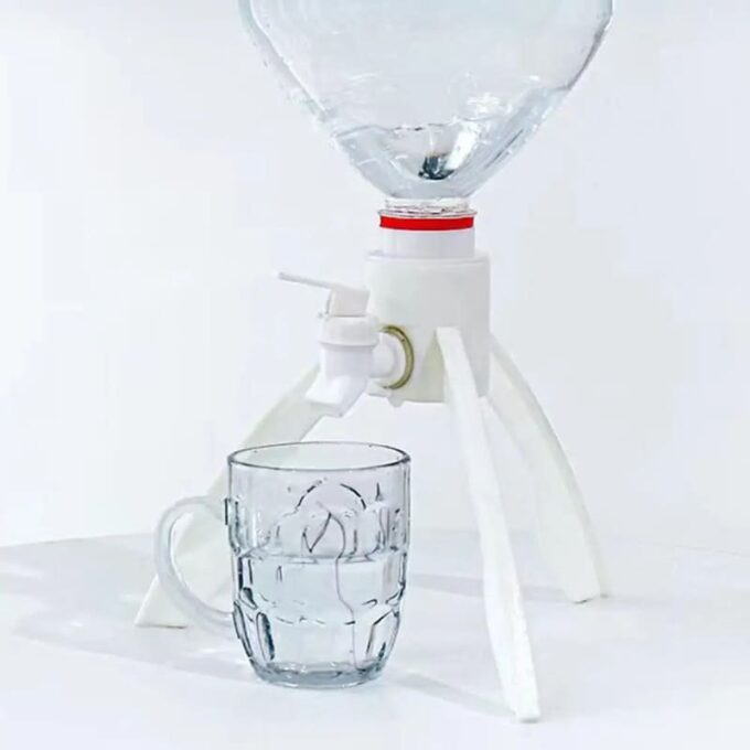 Soporte dispensador triangular para botellon de agua  FK23D-55
