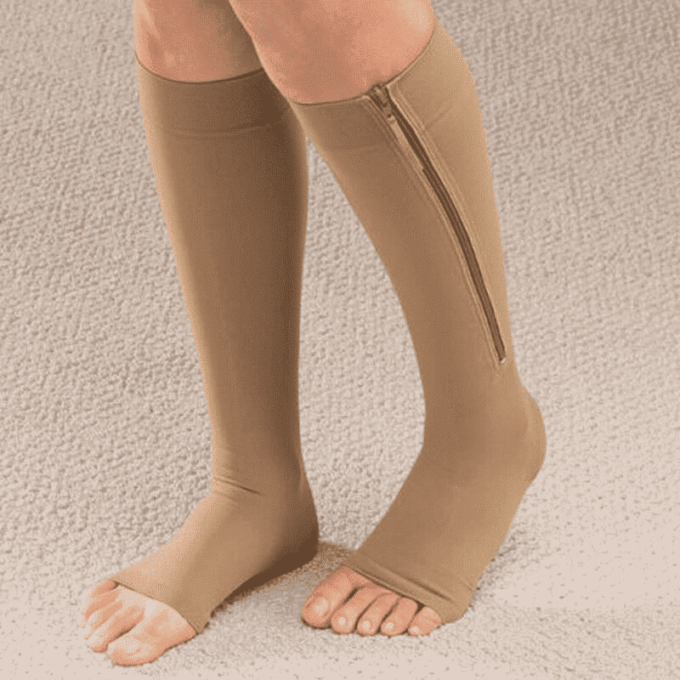 MEDIAS DE COMPRESION. COMPOSICION PORCENTUAL 60% NYLON, 25% ELASTANO, 15% LATEX FK22-36