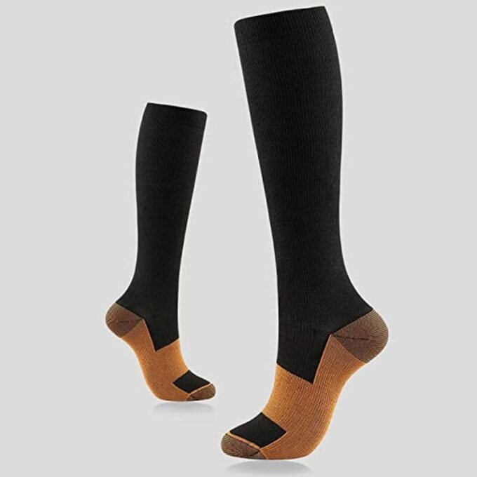 Medias de compresion negro café COMPOSICION 97% NYLON, 3% SPANDEX FK22B-28